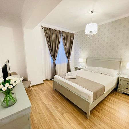 Royal Moonlight Apartment Mamaia Eksteriør billede