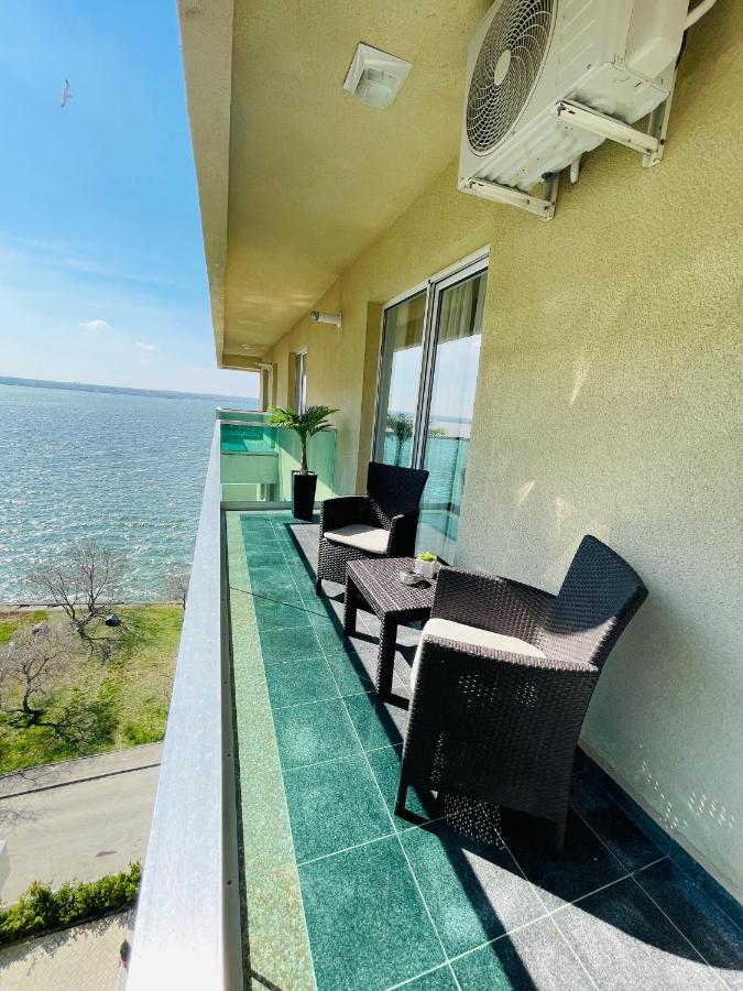 Royal Moonlight Apartment Mamaia Eksteriør billede